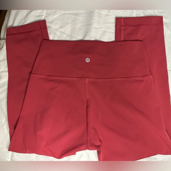 *sold* 🌟HP🎉 Lululemon Wunder Under Crop (Hi-Rise) 21" in Vintage Rose - Picture 7 of 8